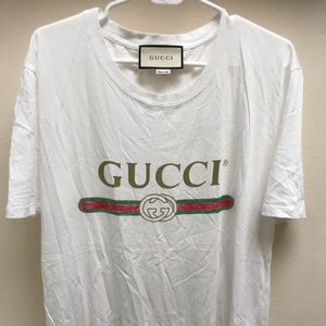 Authentic Gucci Distressed Logo T Shirt (Large)